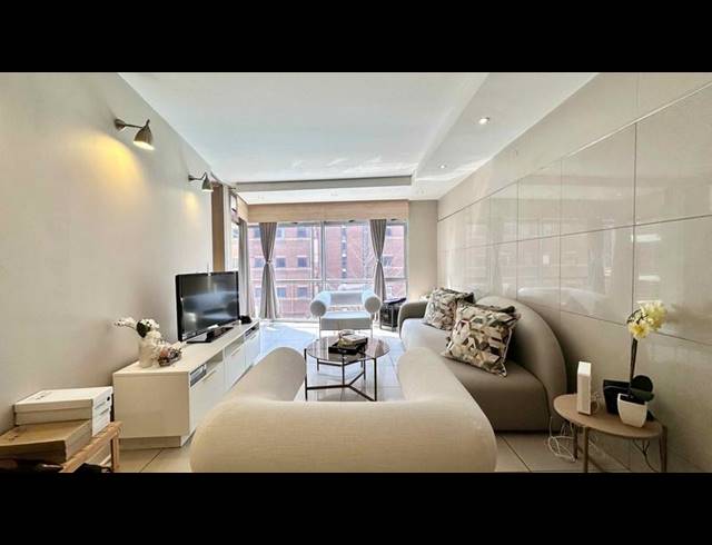 2 BEDROOM APARTMENT FOR SALE IN SANDTON CENTRAL